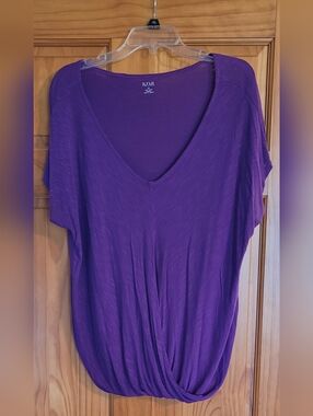 Women's Size XL a.n.a. Lightweight shirt